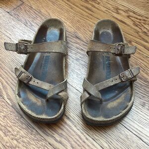 Birkenstock Mayari Sandals in Tobacco Brown Oiled Leather Size 8